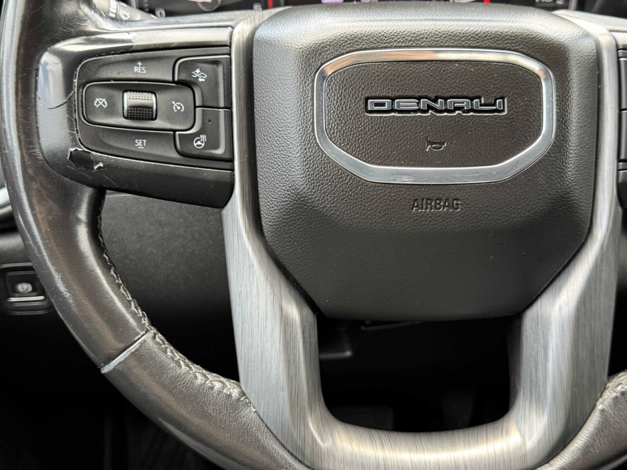 GMC Sierra 2500HD Denali Crew Cab 4WD 2020
