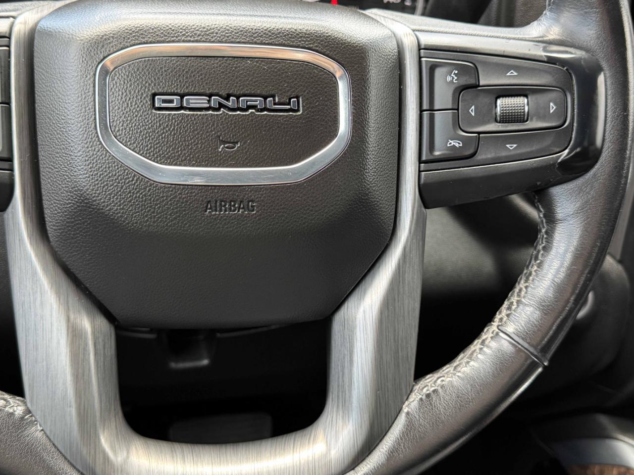 GMC Sierra 2500HD Denali Crew Cab 4WD 2020