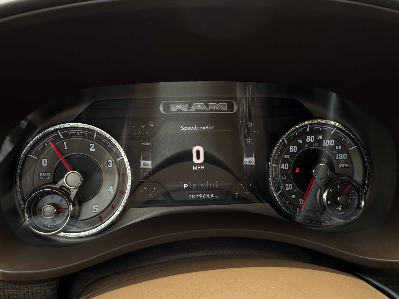 RAM 2500 Laramie Longhorn Mega Cab 4WD 2020