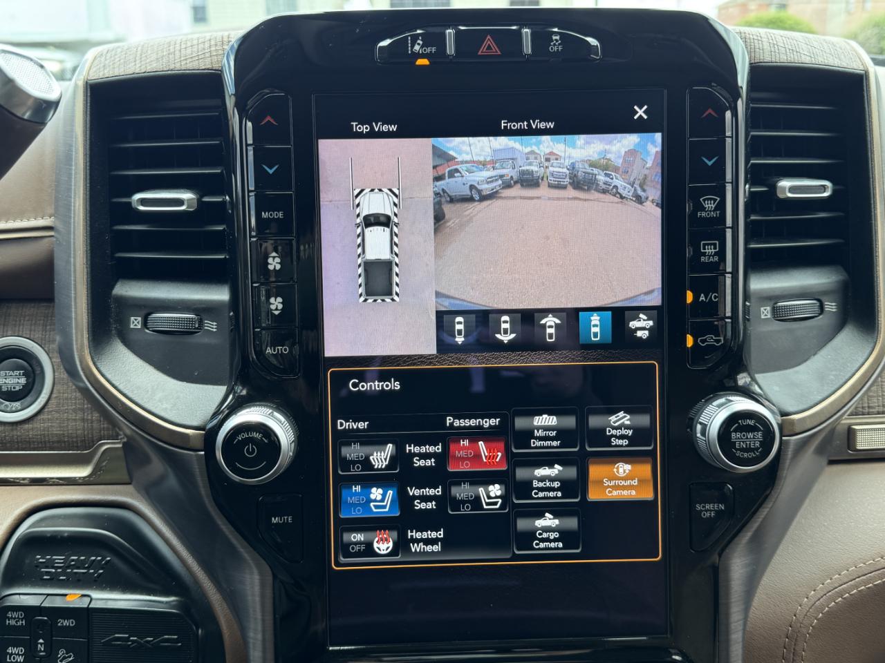 RAM 2500 Laramie Longhorn Mega Cab 4WD 2020