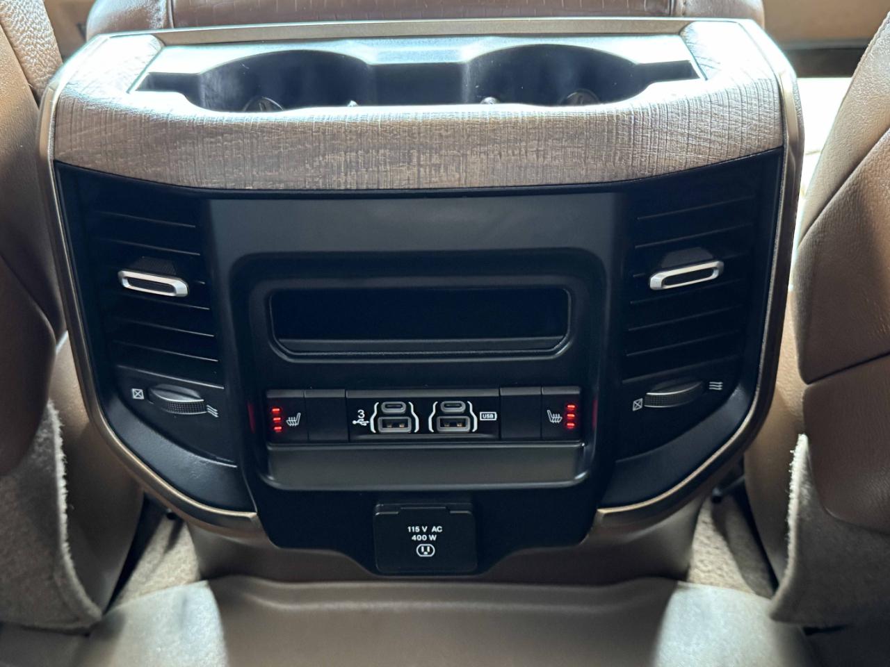RAM 2500 Laramie Longhorn Mega Cab 4WD 2020