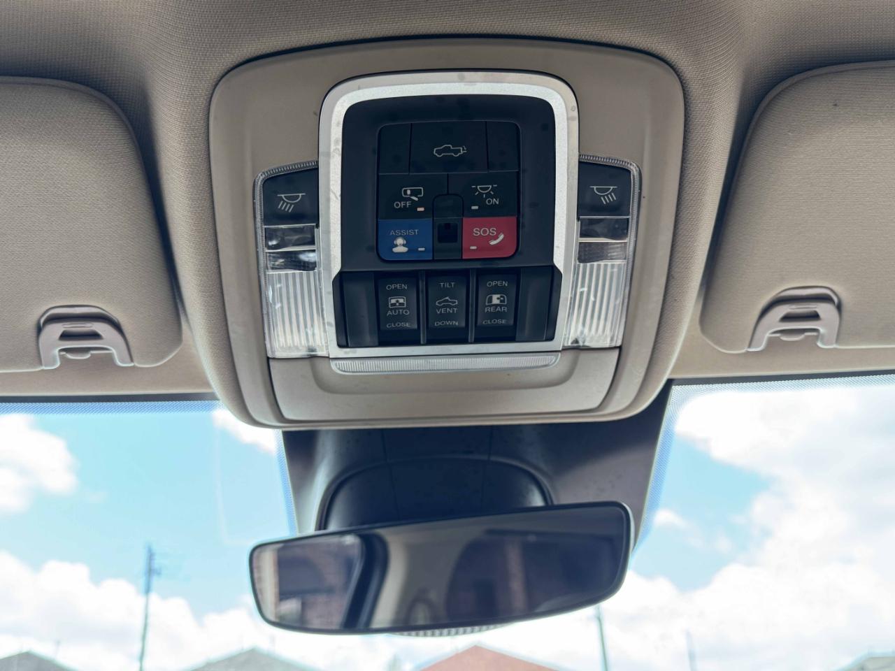 RAM 2500 Laramie Longhorn Mega Cab 4WD 2020