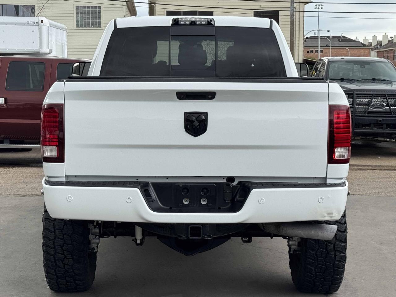 RAM 3500 Laramie Mega Cab 4WD 2016