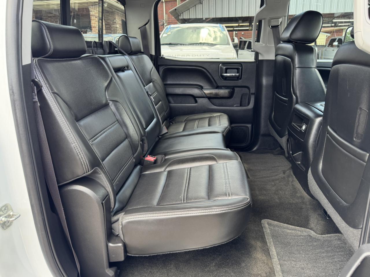 GMC Sierra 3500HD Denali Crew Cab 4WD 2015