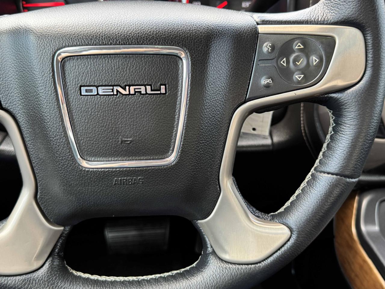 GMC Sierra 3500HD Denali Crew Cab 4WD 2015
