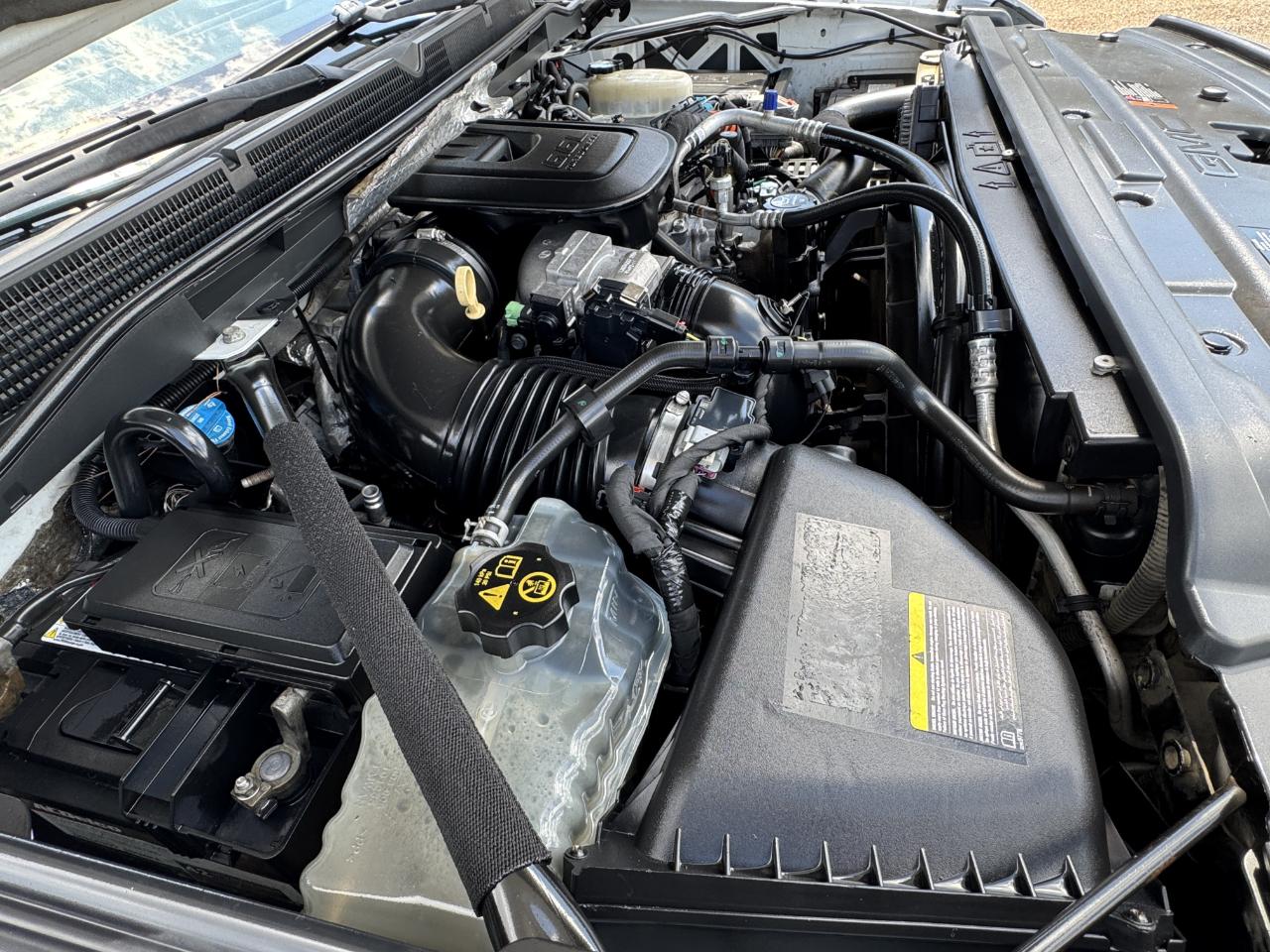 GMC Sierra 3500HD Denali Crew Cab 4WD 2015