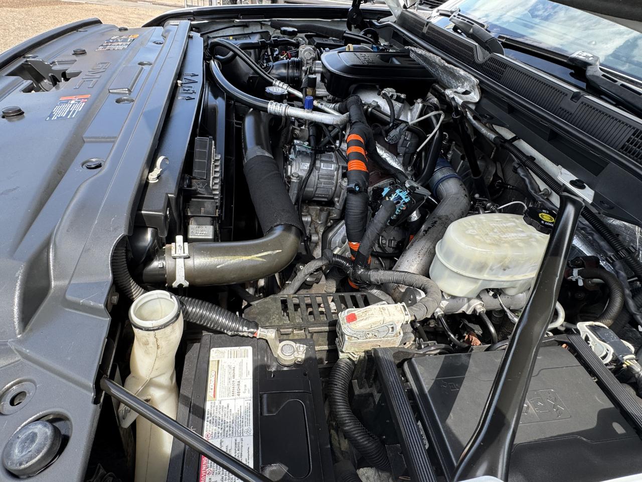 GMC Sierra 3500HD Denali Crew Cab 4WD 2015