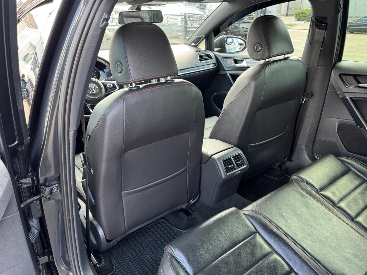 Volkswagen Golf GTI  2015