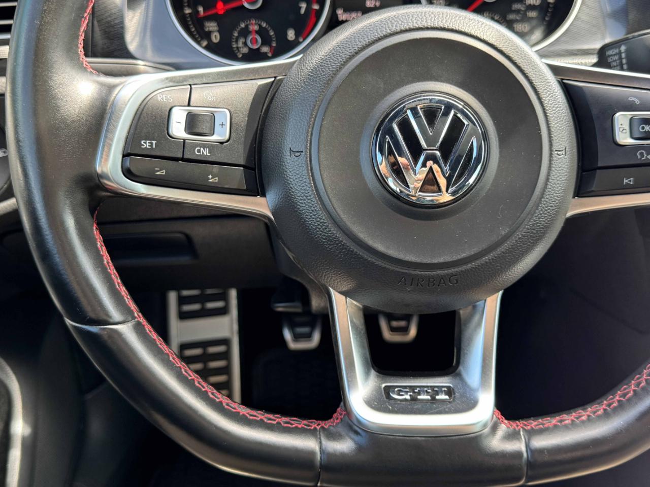 Volkswagen Golf GTI  2015