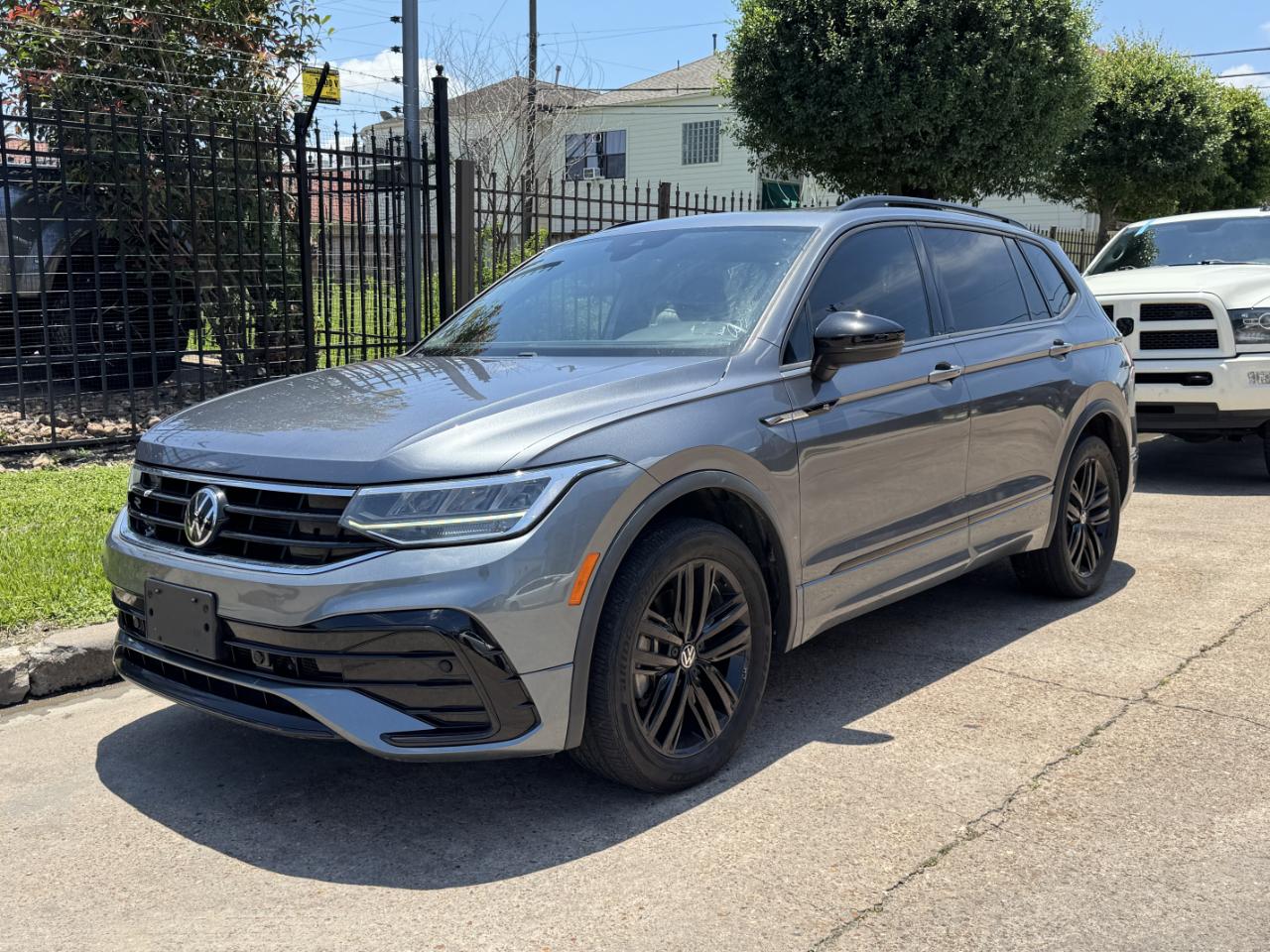 Volkswagen Tiguan  2022