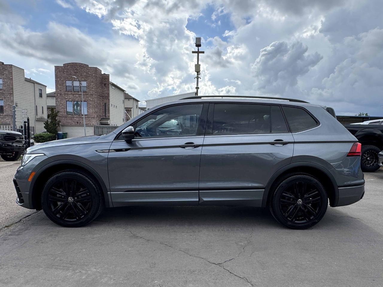 Volkswagen Tiguan  2022