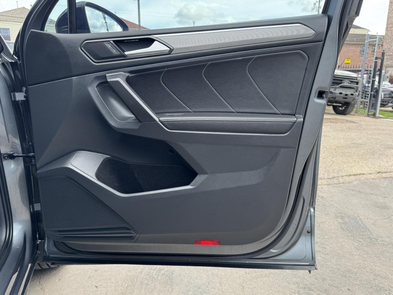 Volkswagen Tiguan  2022