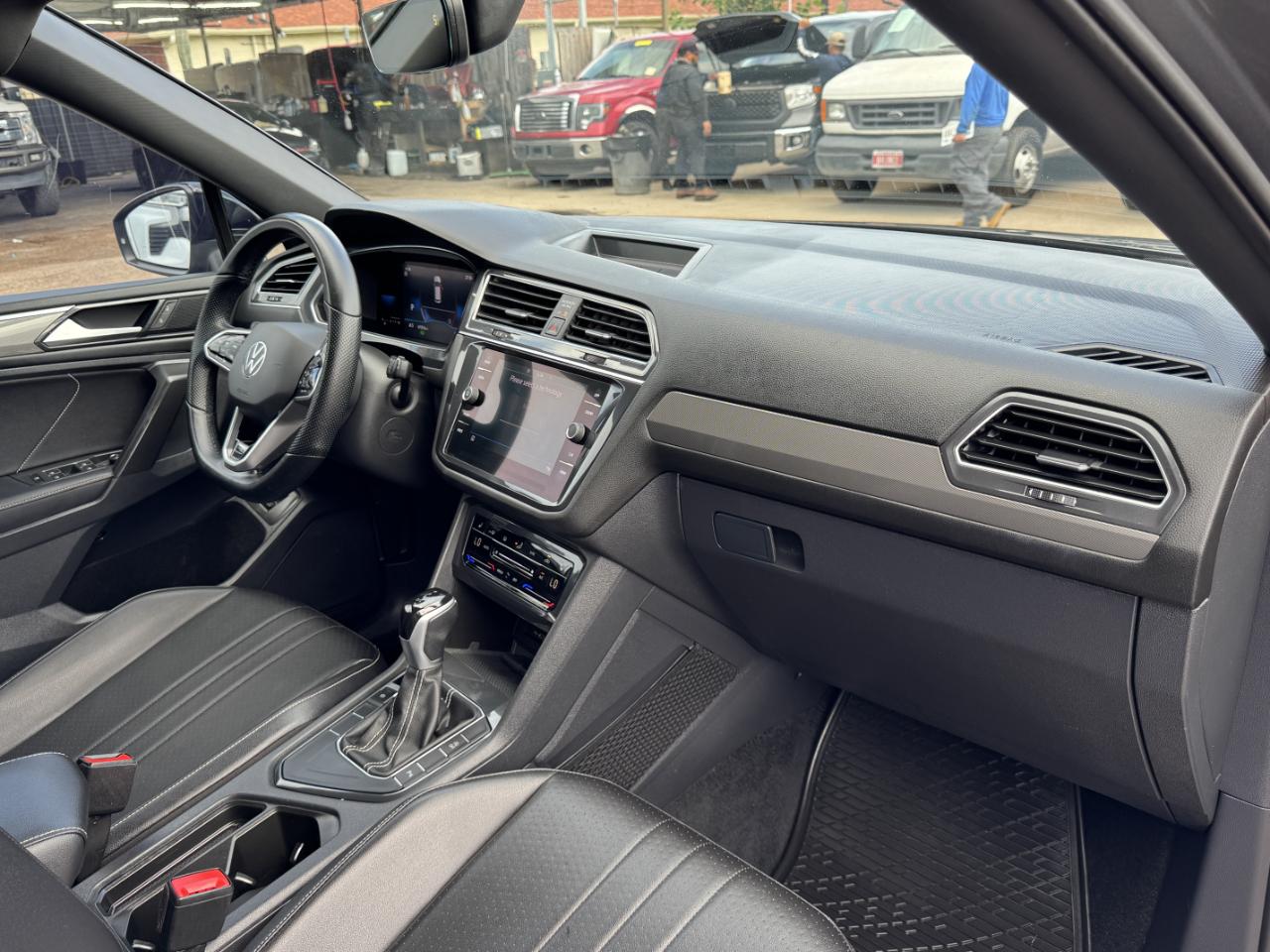 Volkswagen Tiguan  2022