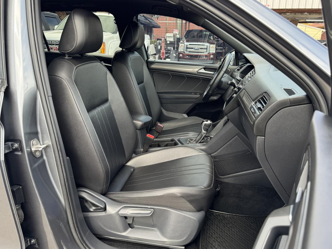Volkswagen Tiguan  2022