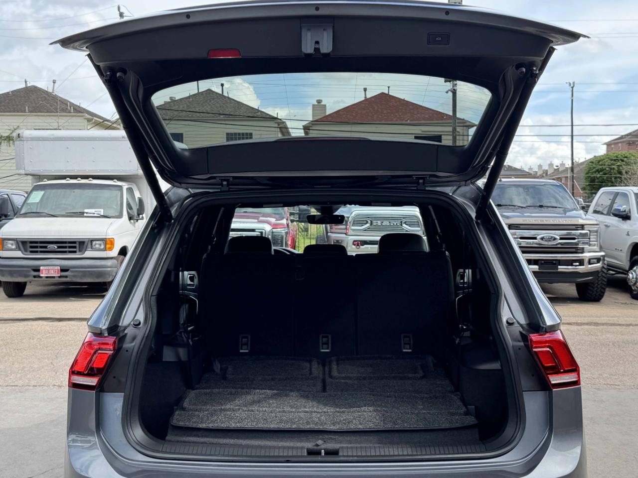 Volkswagen Tiguan  2022