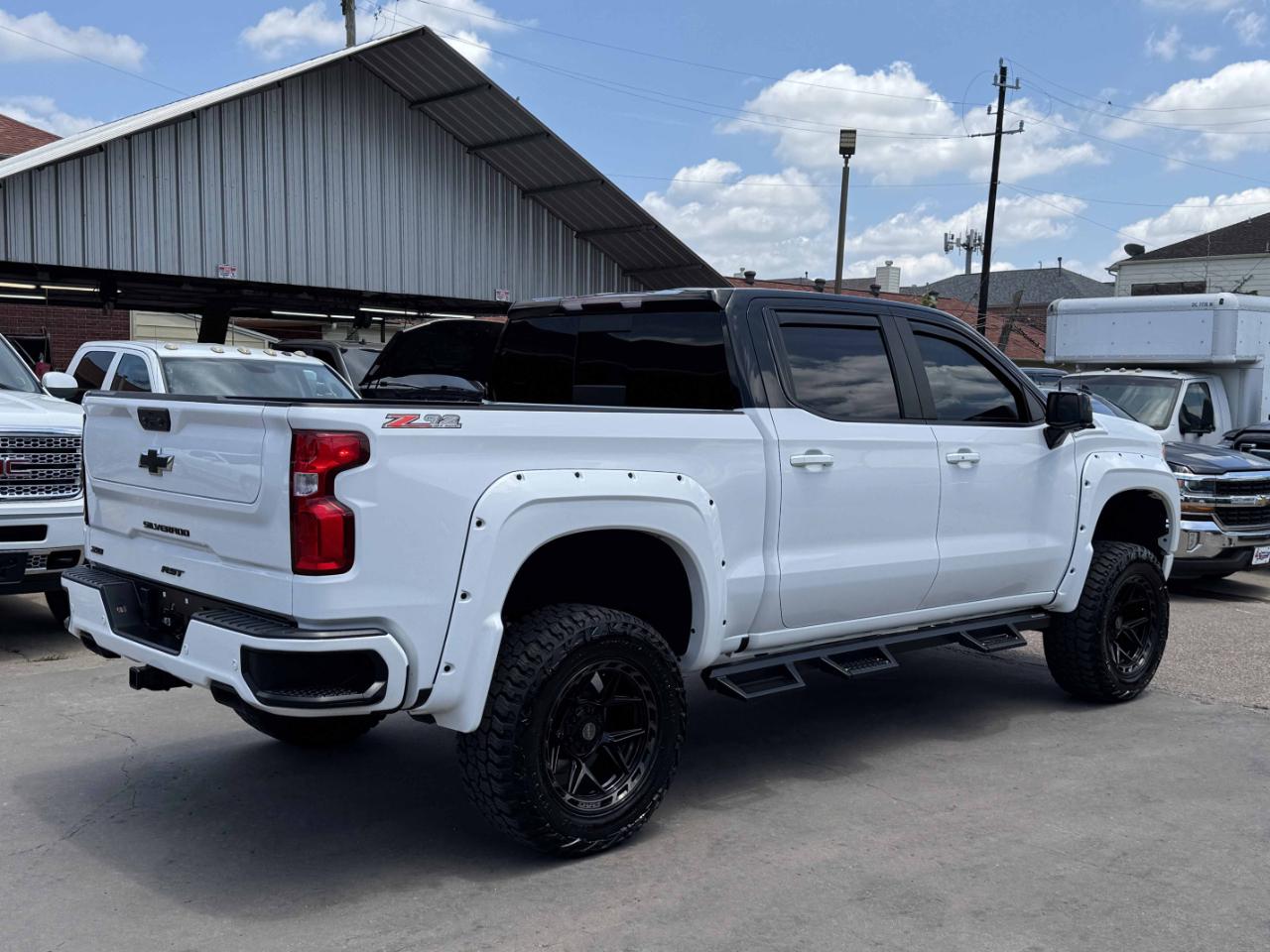 Chevrolet Silverado 1500 RST Crew Cab 4WD 2023