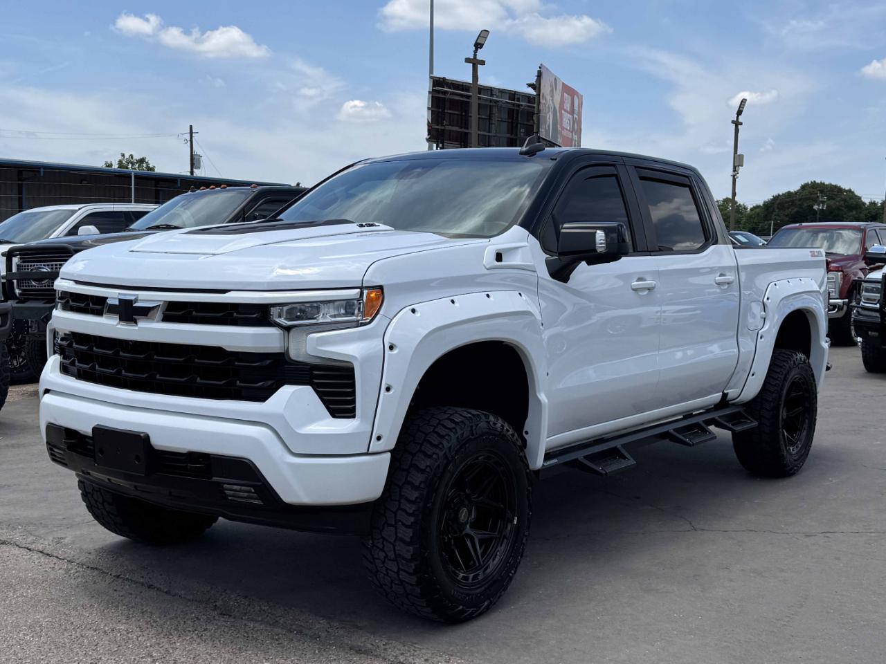 Chevrolet Silverado 1500 RST Crew Cab 4WD 2023
