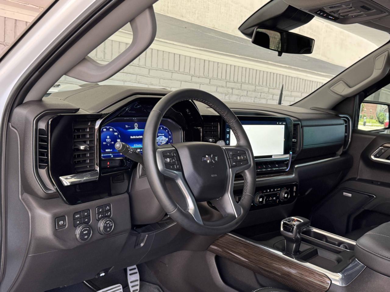 Chevrolet Silverado 1500 RST Crew Cab 4WD 2023