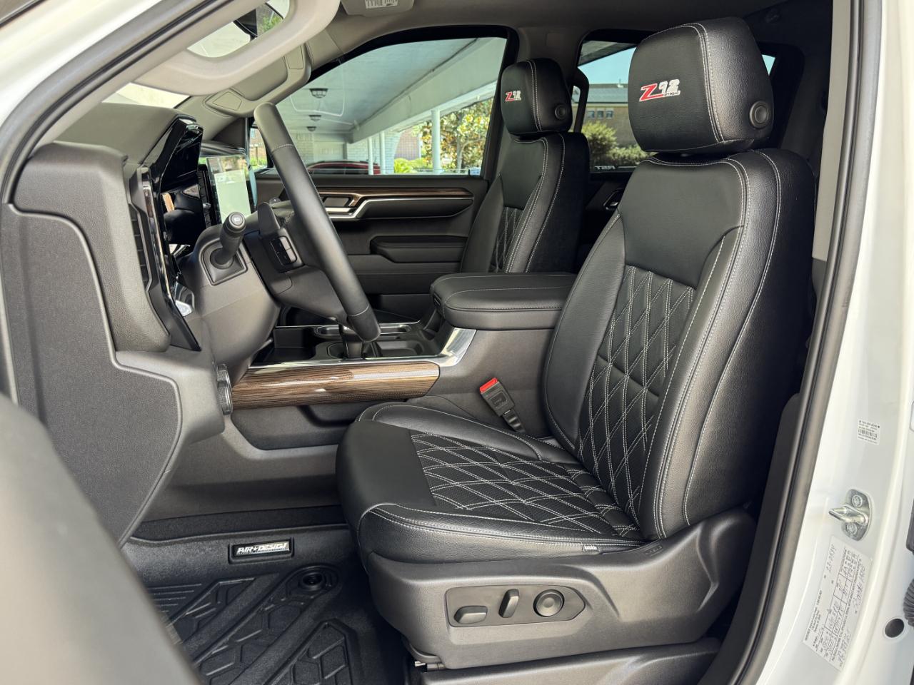 Chevrolet Silverado 1500 RST Crew Cab 4WD 2023