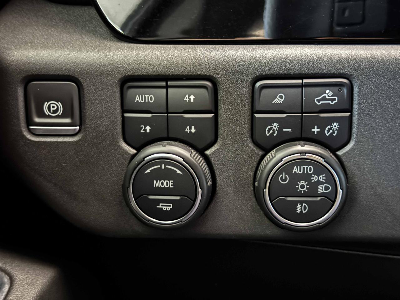 Chevrolet Silverado 1500 RST Crew Cab 4WD 2023