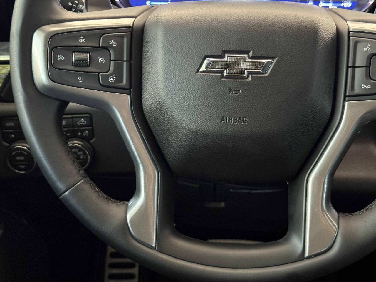 Chevrolet Silverado 1500 RST Crew Cab 4WD 2023
