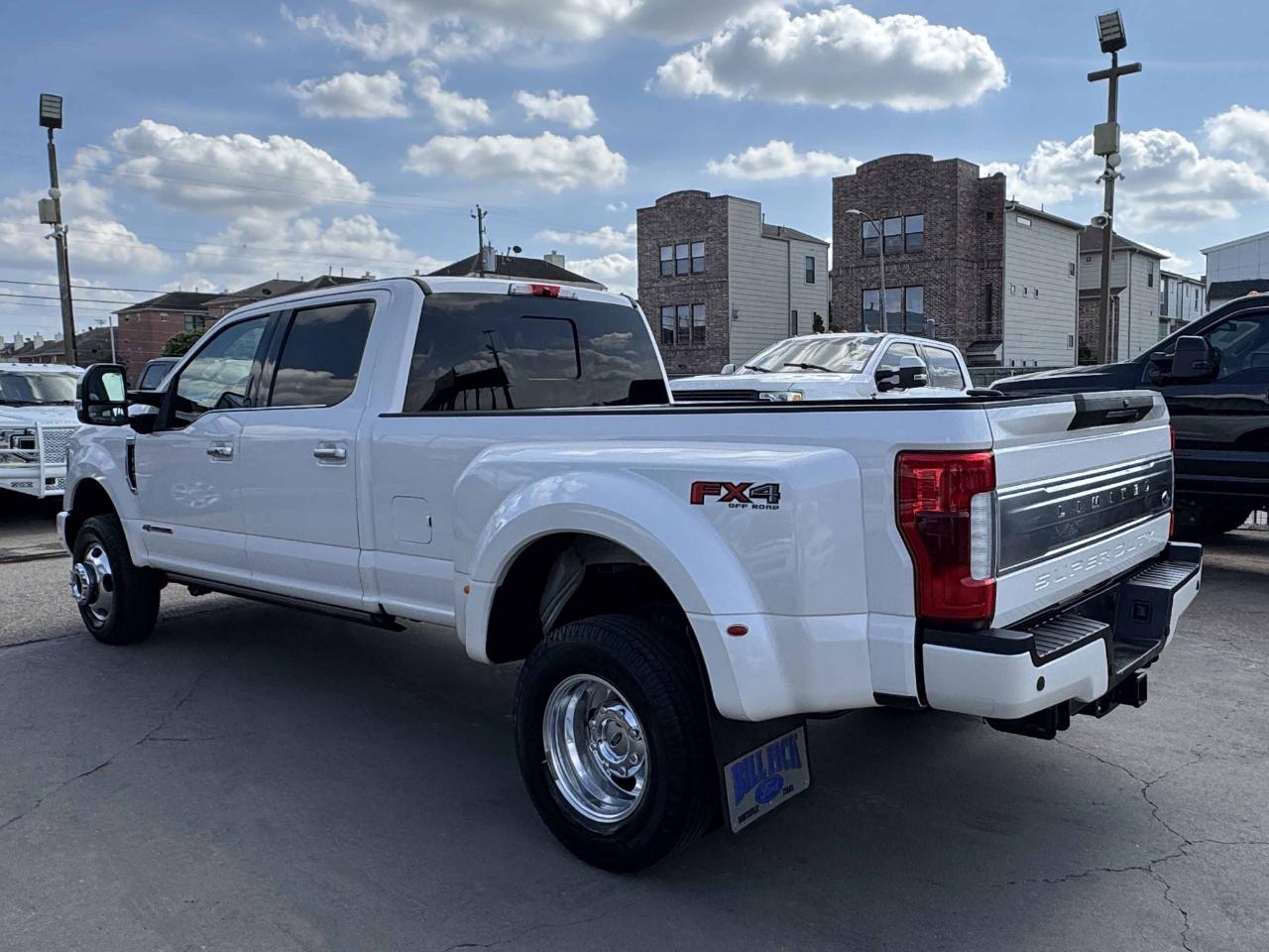 Ford Super Duty F-350 DRW  2019