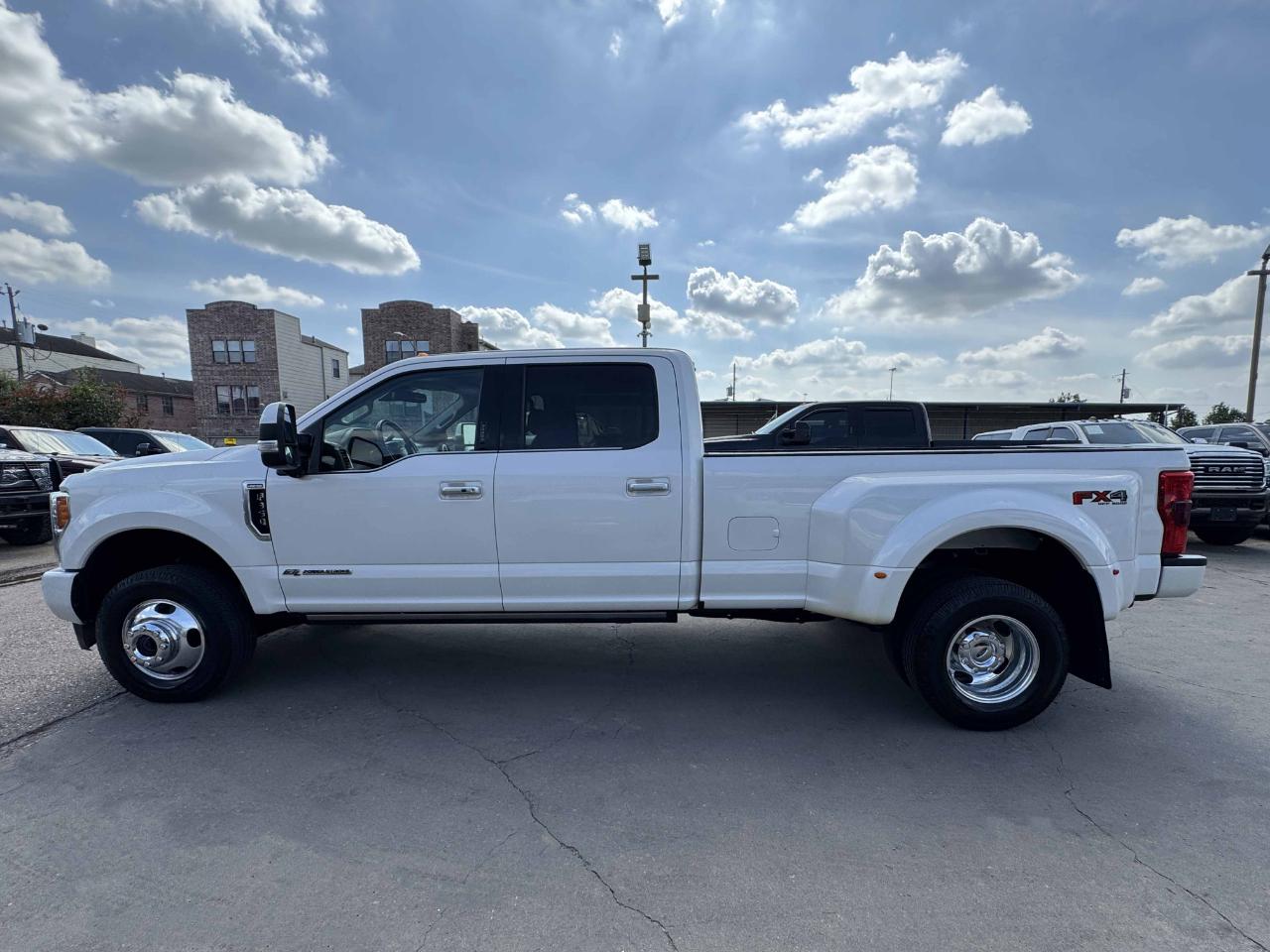 Ford Super Duty F-350 DRW  2019