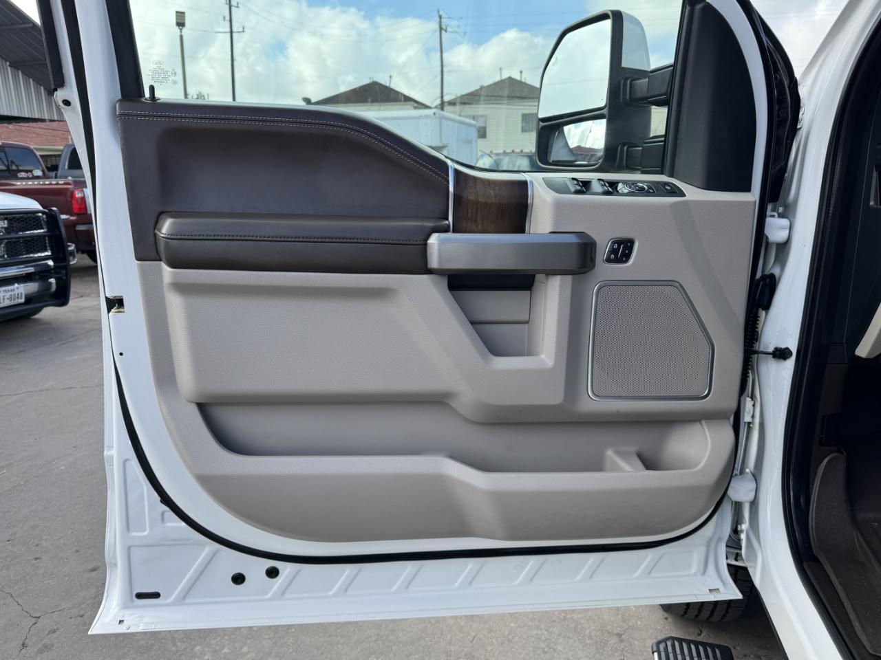 Ford Super Duty F-350 DRW  2019