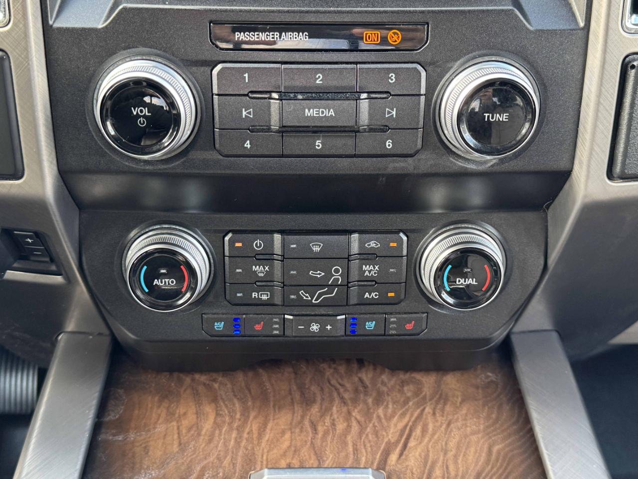 Ford Super Duty F-350 DRW  2019