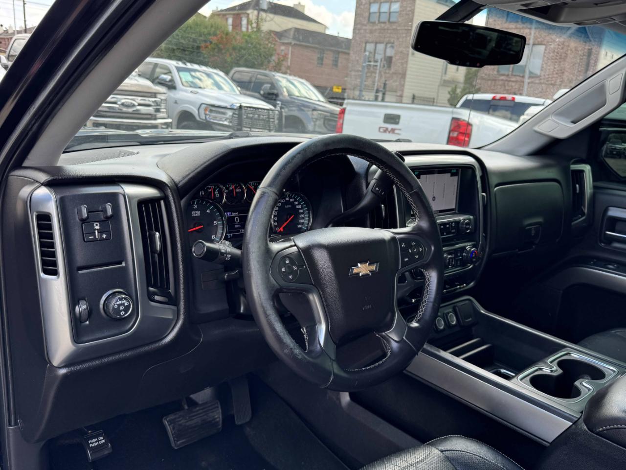 Chevrolet Silverado 1500 LT Crew Cab 2WD 2017