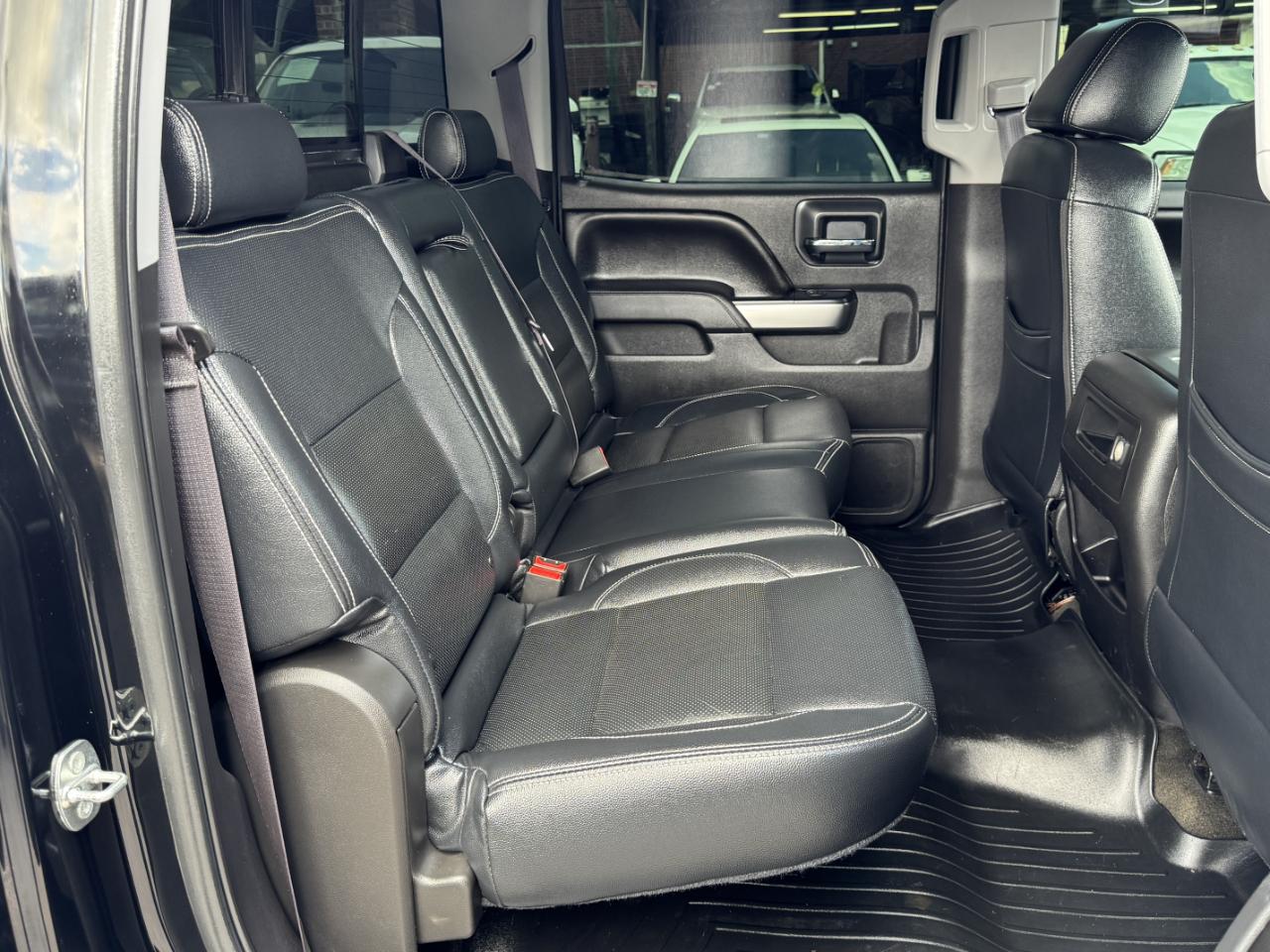 Chevrolet Silverado 1500 LT Crew Cab 2WD 2017