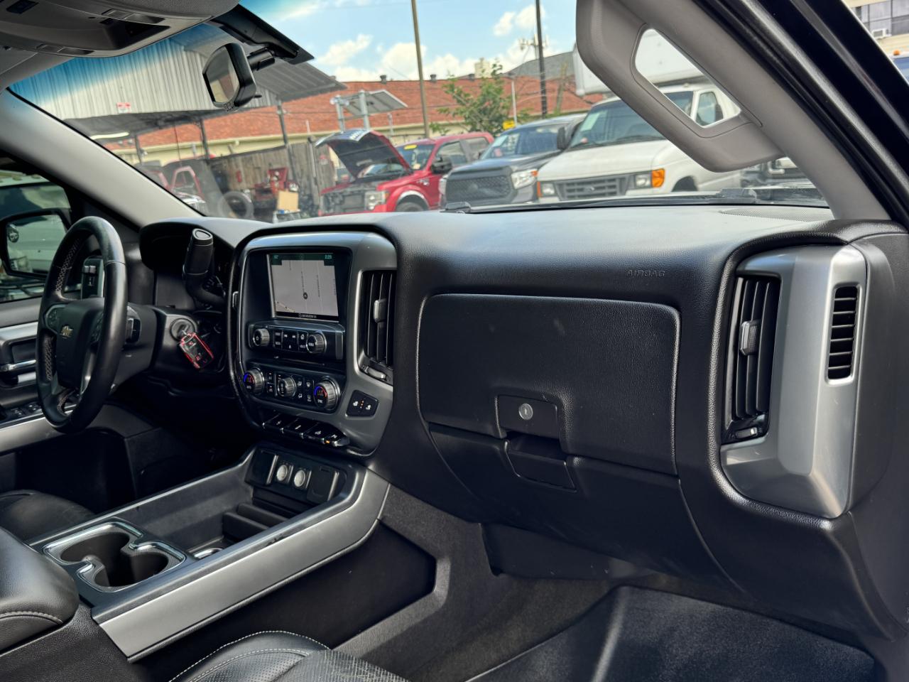 Chevrolet Silverado 1500 LT Crew Cab 2WD 2017