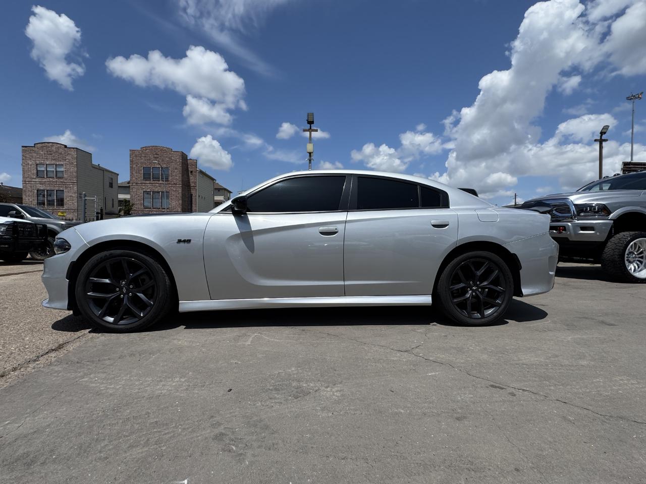 Dodge Charger  2022