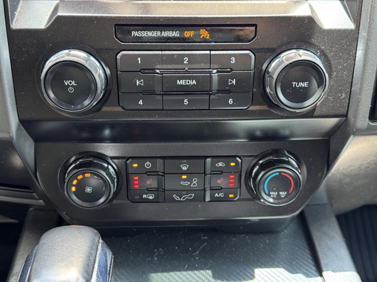 Ford F-150 XLT SuperCrew 4WD 2019