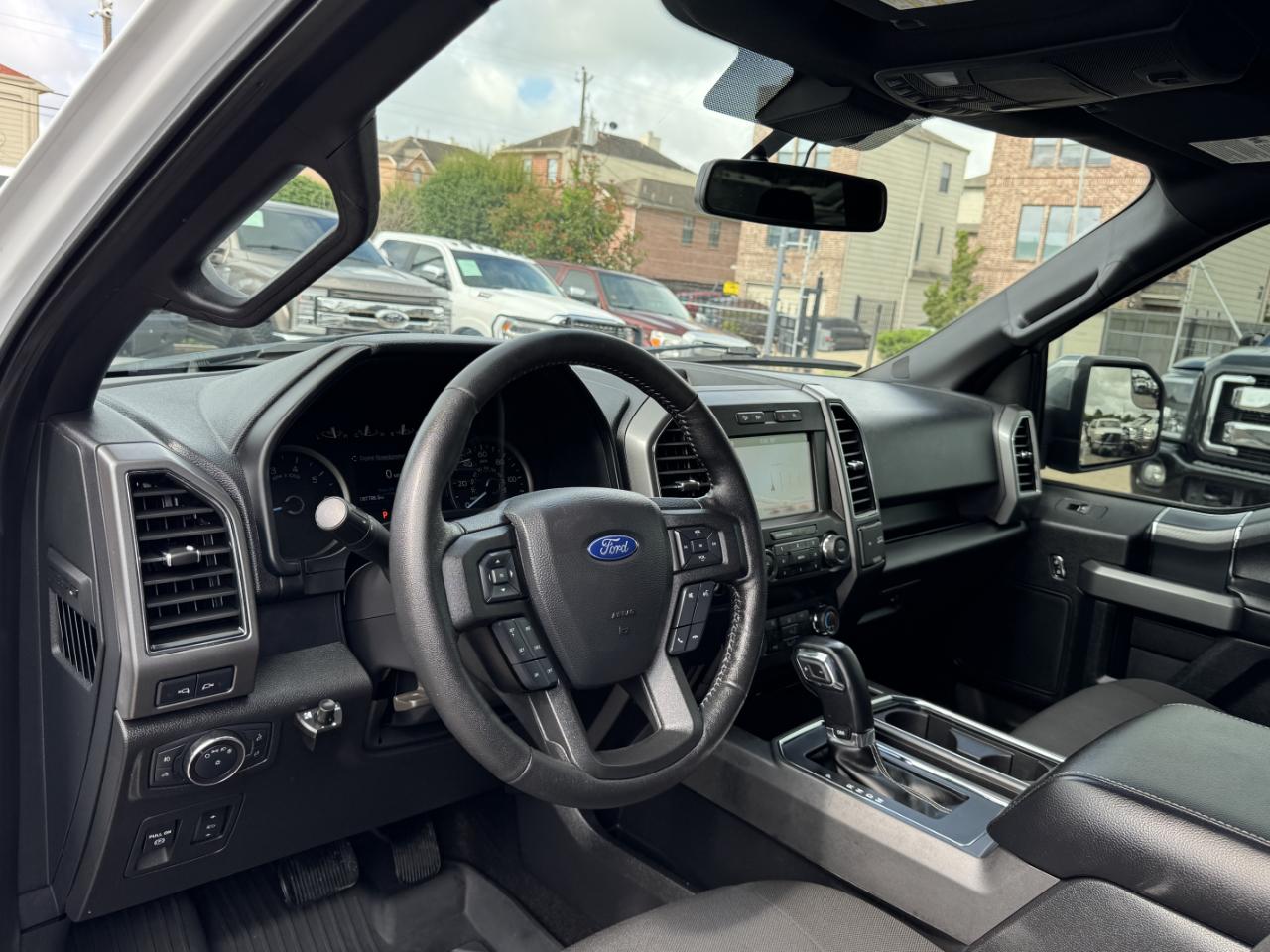 Ford F-150 XLT SuperCrew 4WD 2019