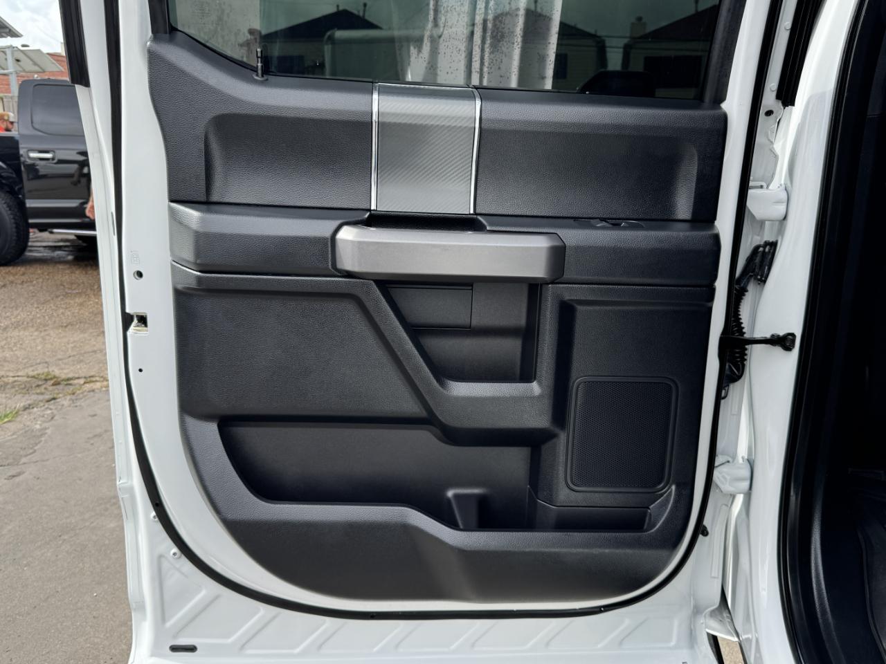 Ford F-150 XLT SuperCrew 4WD 2019