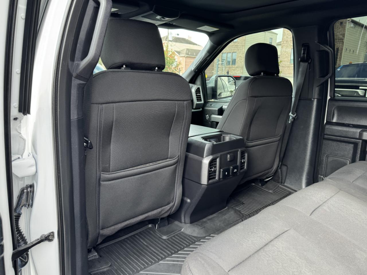 Ford F-150 XLT SuperCrew 4WD 2019