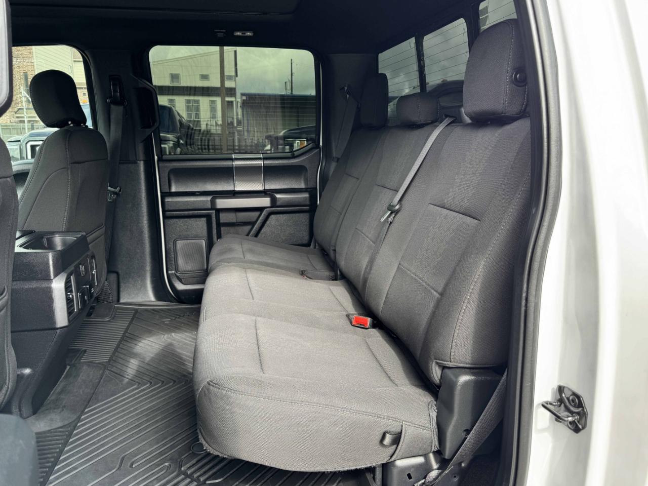 Ford F-150 XLT SuperCrew 4WD 2019