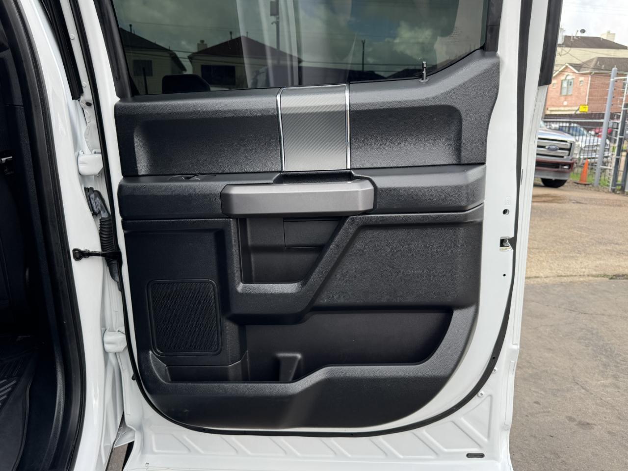 Ford F-150 XLT SuperCrew 4WD 2019