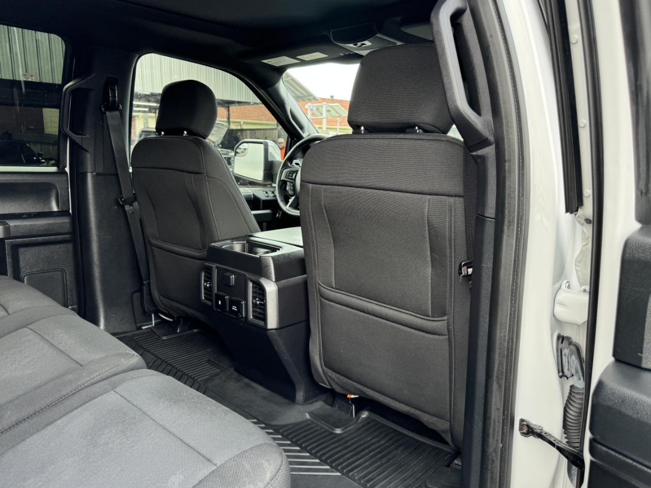 Ford F-150 XLT SuperCrew 4WD 2019