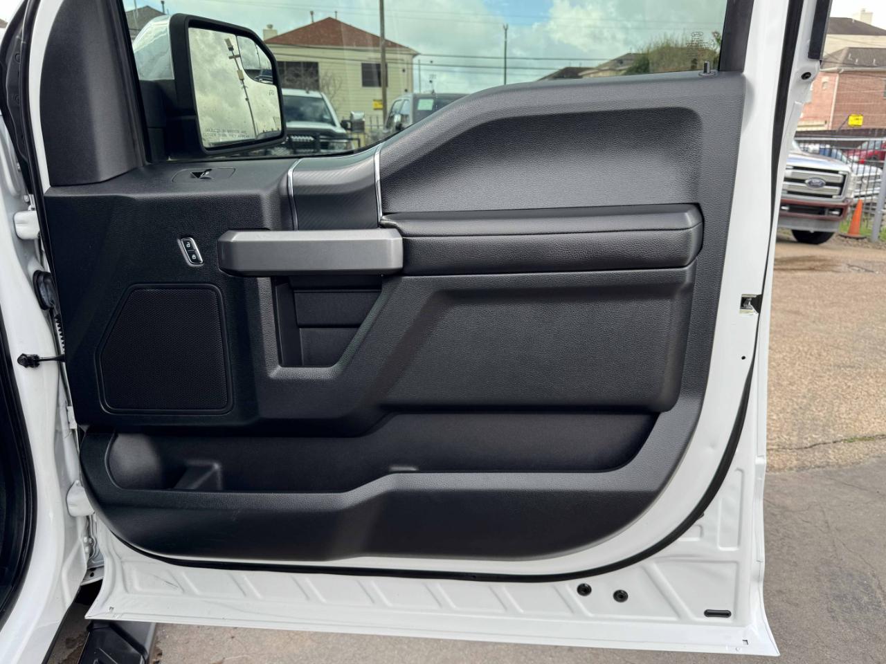 Ford F-150 XLT SuperCrew 4WD 2019