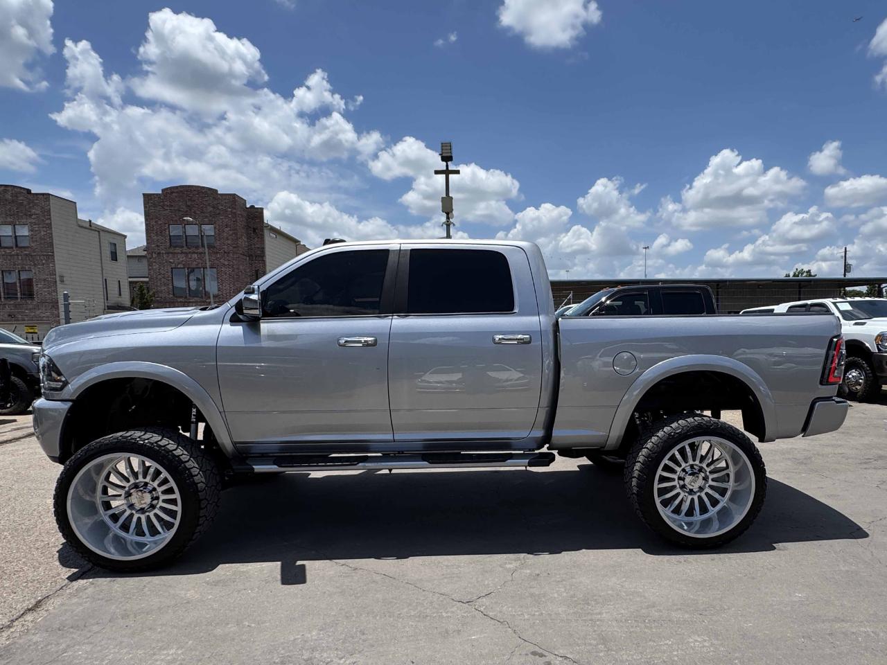 RAM 2500 Laramie Crew Cab 4WD 2017