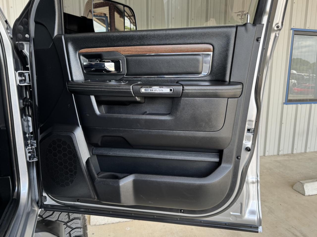 RAM 2500 Laramie Crew Cab 4WD 2017