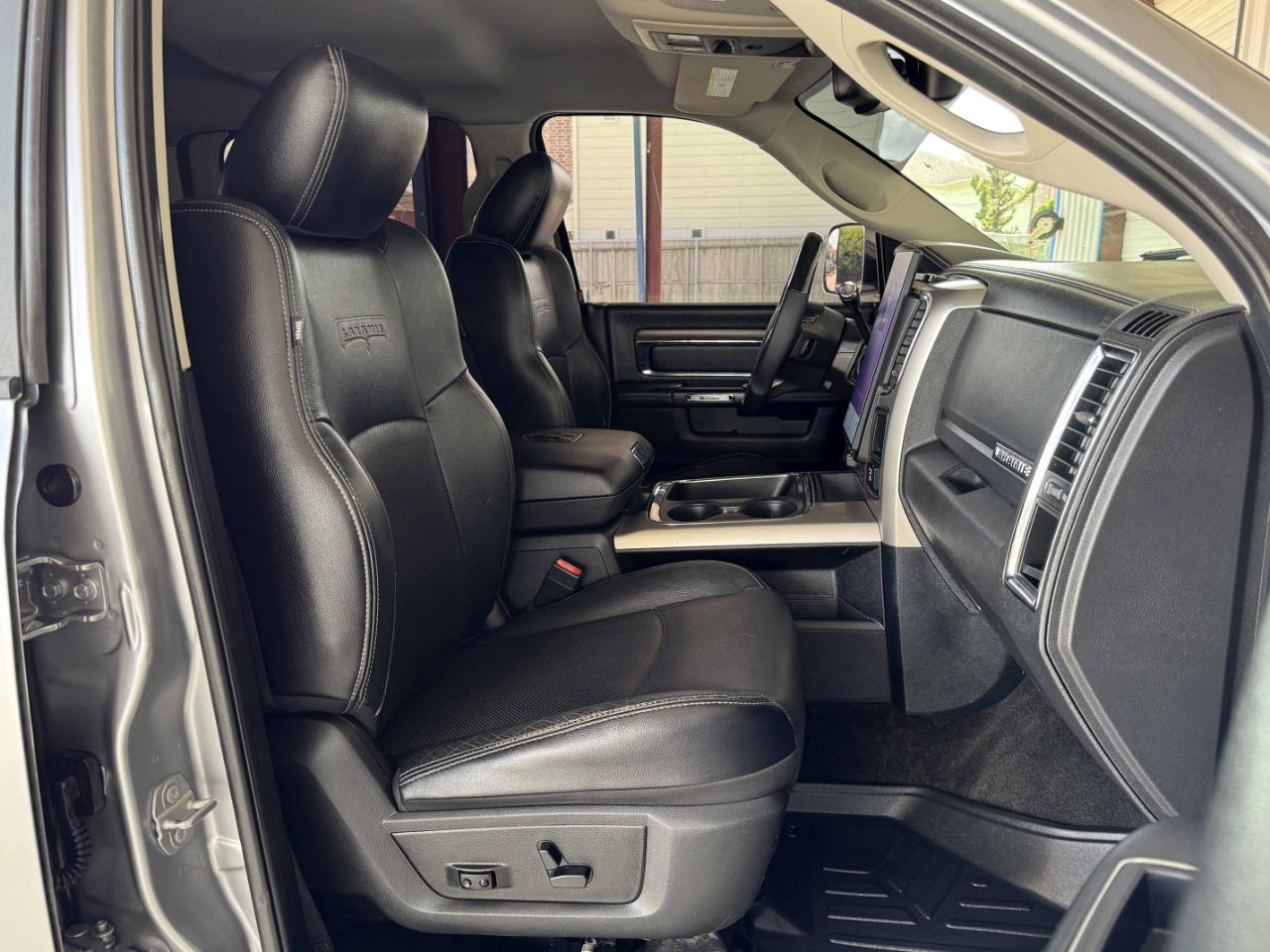 RAM 2500 Laramie Crew Cab 4WD 2017