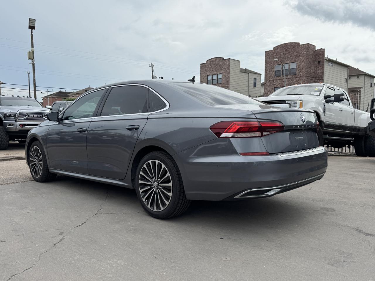 Volkswagen Passat  2022