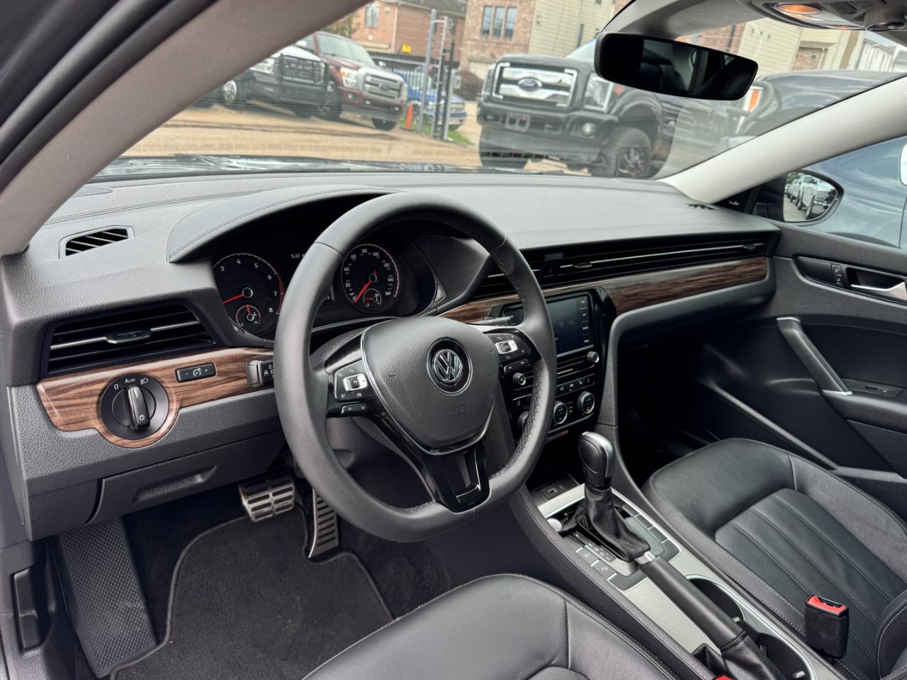 Volkswagen Passat  2022