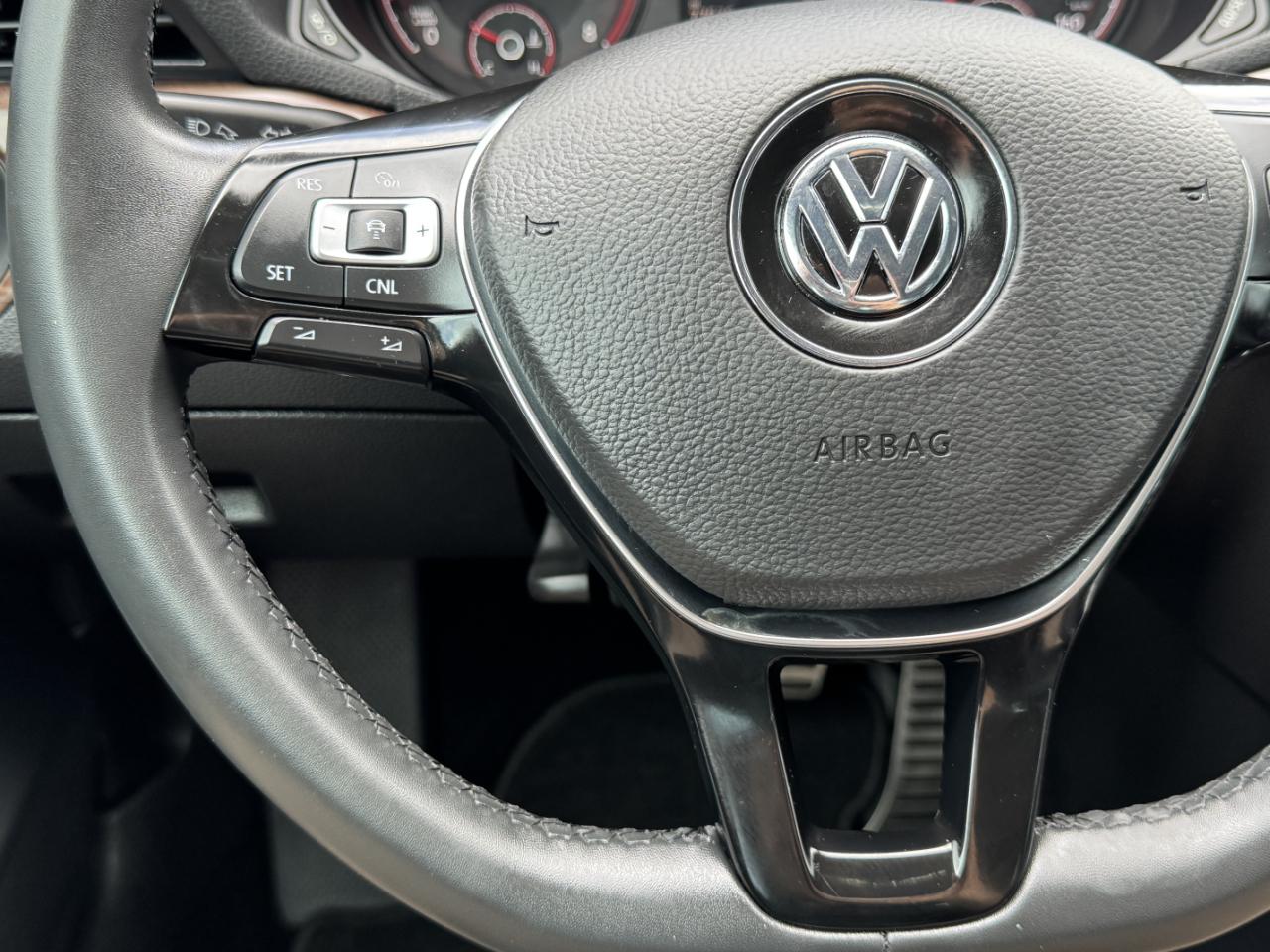 Volkswagen Passat  2022