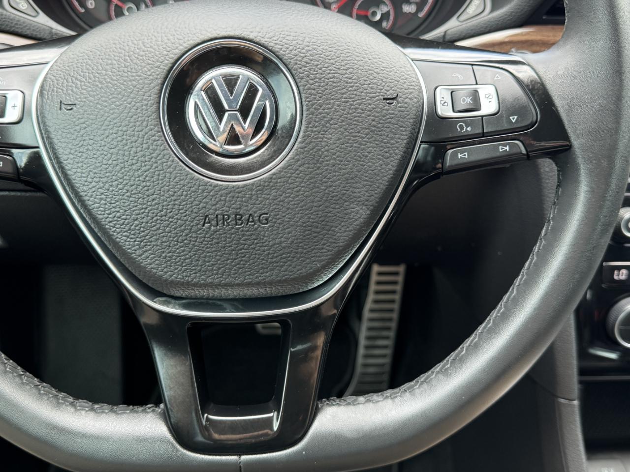 Volkswagen Passat  2022