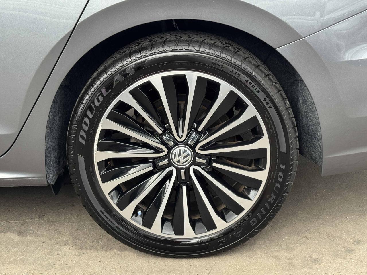 Volkswagen Passat  2022