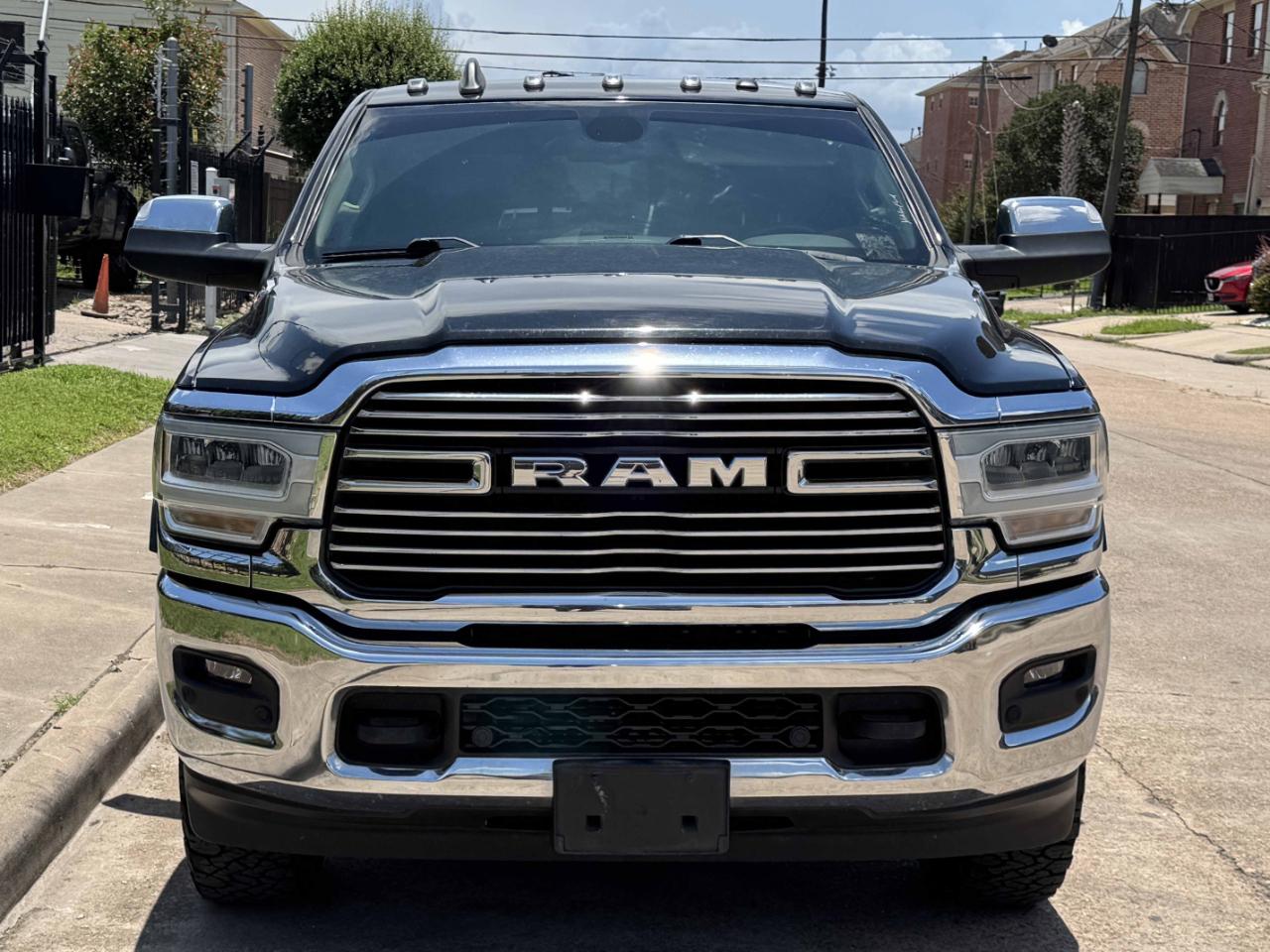 RAM 3500 Laramie Crew Cab 4WD 2019